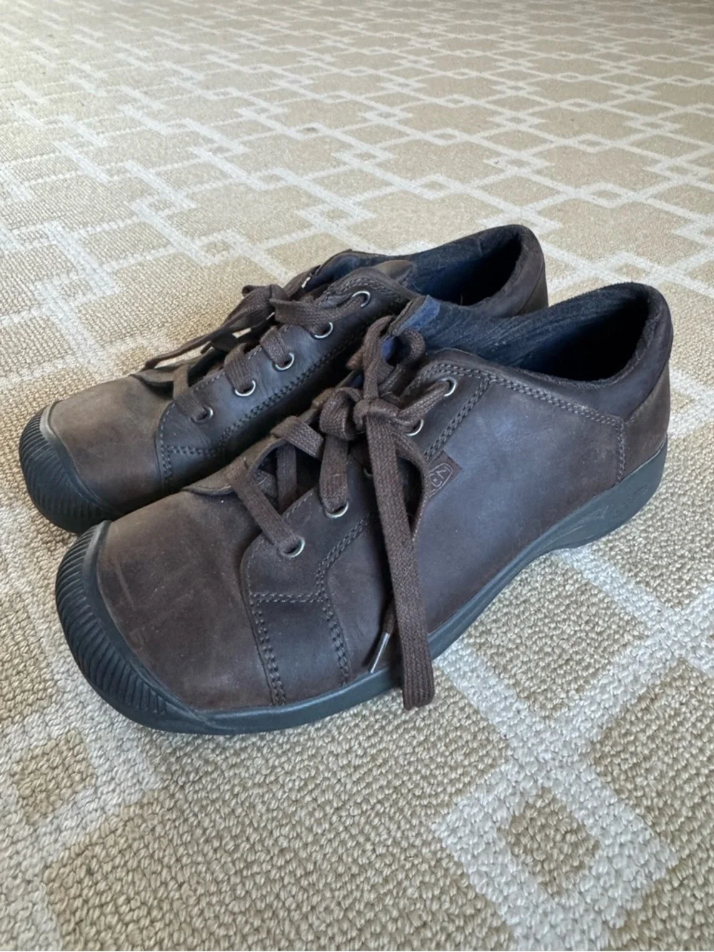 Keen Leather Lace Up Comfort Shoes Casual Low Top Walking Brown Size 9.5